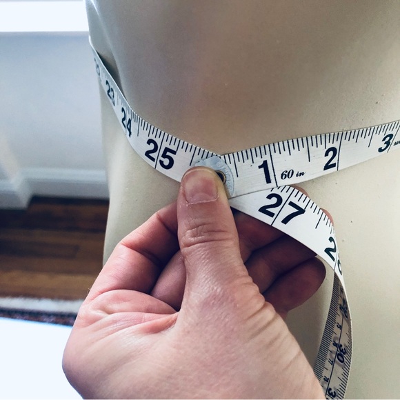 Meet the Posher & Mannequin - Picture 5 of 5